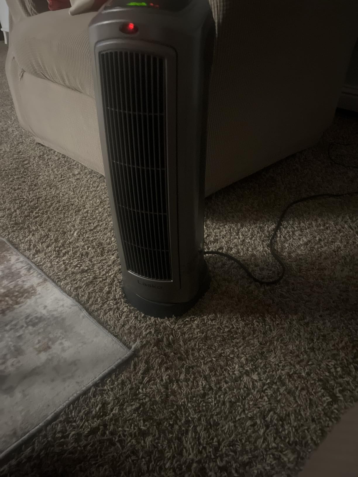 Lasko Oscillating Digital Ceramic Tower Heater for Home with Adjustable Thermostat, Timer and Remote Control, 23 Inches, 1500W, Silver, 755320 customer photo 1