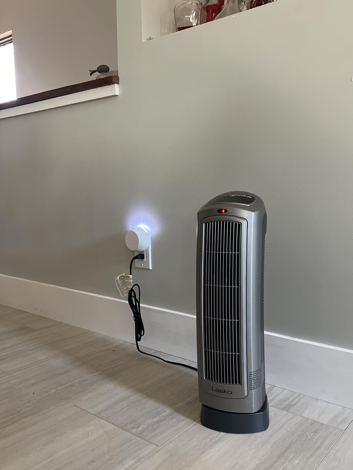 Lasko Oscillating Digital Ceramic Tower Heater for Home with Adjustable Thermostat, Timer and Remote Control, 23 Inches, 1500W, Silver, 755320 customer photo 2