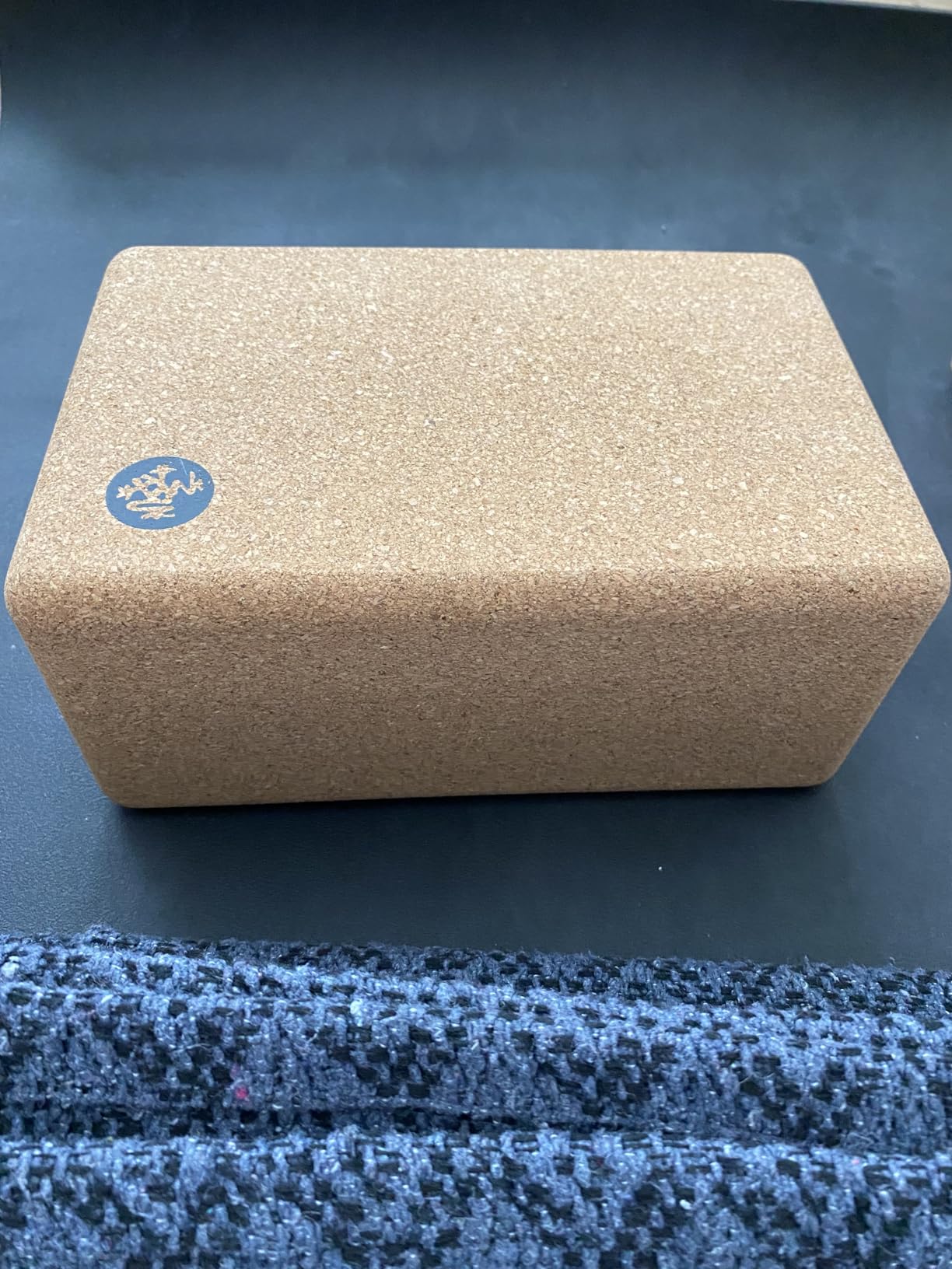 Manduka Yoga Block - Fine-Grain Block, Yoga Equipment, Home Gym Accessory, Pilates Tool, Lightweight for Travel, Extra Firm Workout Accessory with Comfortable Edges customer photo 2