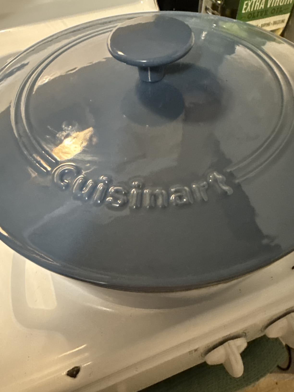 Cuisinart Chef's Classic Enameled Cast Iron Dutch Oven with Lid, Porcelain Enameled Interior, Oven Safe, Induction Compatible, 5-Quart, Round, Cardinal Red customer photo 1