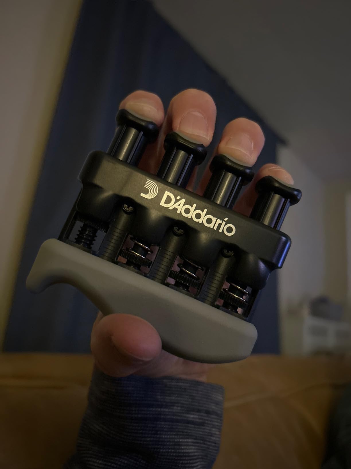 D’Addario Varigrip Hand Exerciser–Improve Dexterity and Strength in Fingers customer photo 1