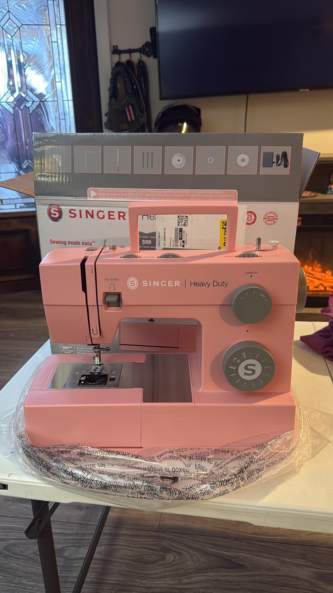 SINGER 4411 Grey High Speed Heavy Duty Sewing Machine with Accessories | 11 stitches deliver 69 applications, 50% more power for denim and canvas, metal frame, 4-step buttonhole, 1100 stitches/min customer photo 1
