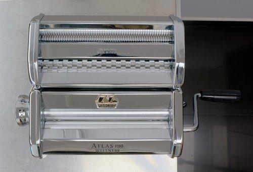 MARCATO Made in Italy Atlas 180 Classic Manual Pasta Machine, Chrome Steel. Makes Lasagne, Fettuccine & Tagliolini. customer photo 2