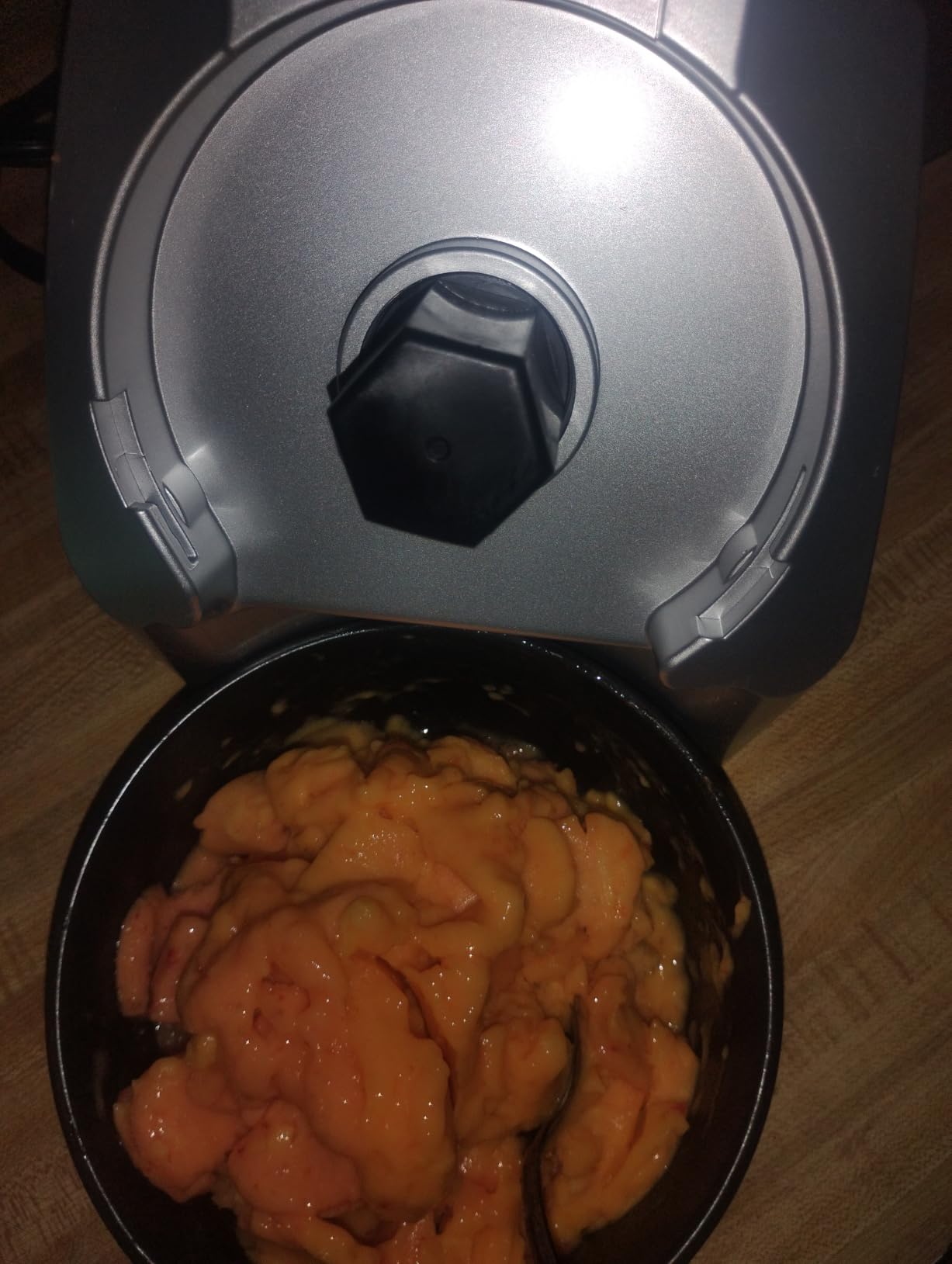 Yonanas Classic Frozen Fruit Soft Serve Maker for Healthy Vegan and Dairy-Free Treats, 200W Silver Machine with 36 Recipes, BPA Free, Easy to Clean, Quick and Simple to Use customer photo 2