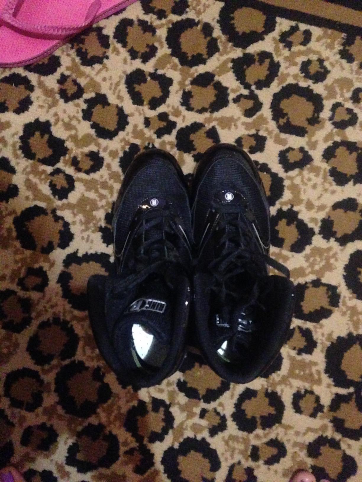 Ringside Undefeated Boxing Shoes, Synthetic Leather Shoes for Men and Women, Lightweight, High-Top Ankle Shoes for Boxing, Workout, Training, and Competition, Available in Different Sizes (2-13) customer photo 1