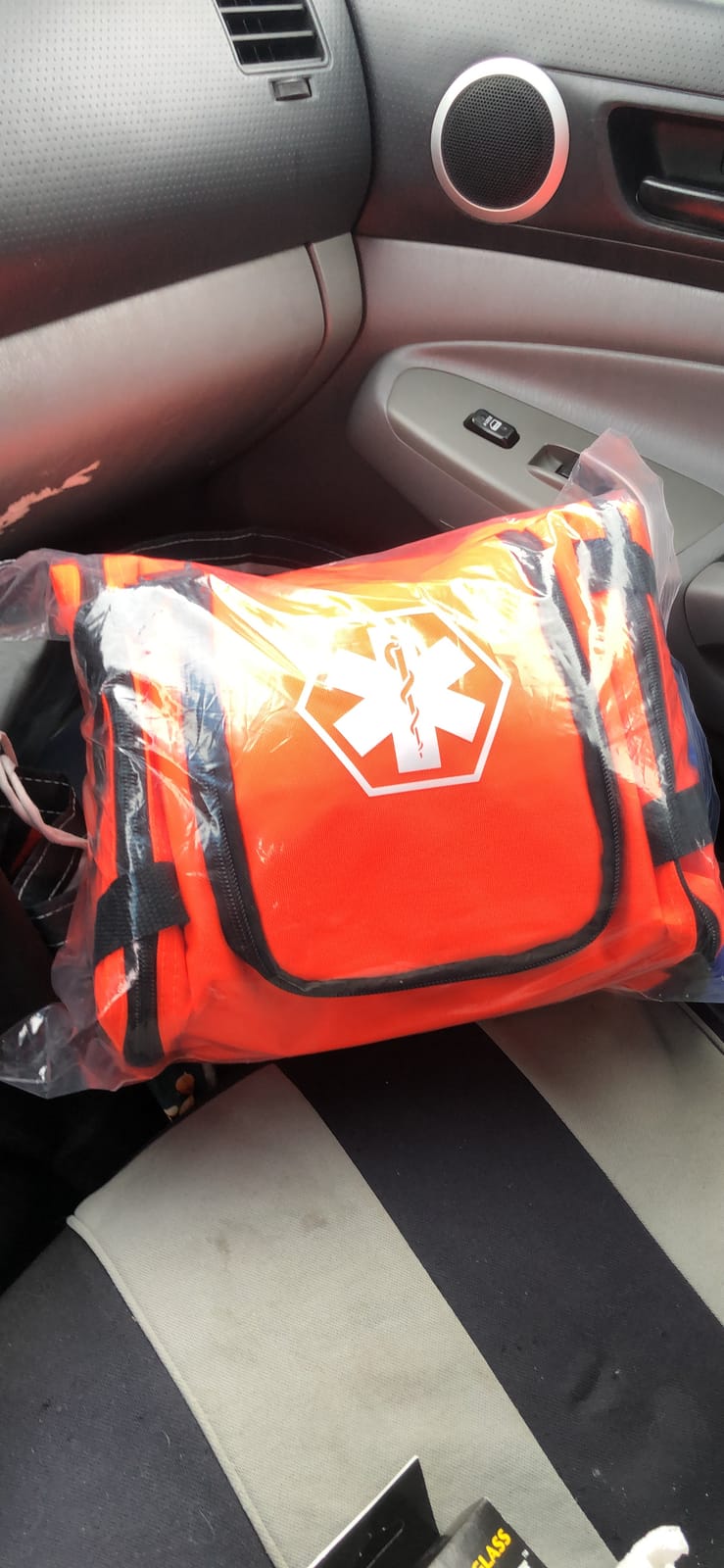 Fully Stocked Trauma First Aid Kit – First Responder II Bag with Tools, Gauze, Bandages, Scissors & Gloves – Compact & Portable – OSHA and ANSI Compliant – Orange customer photo 1