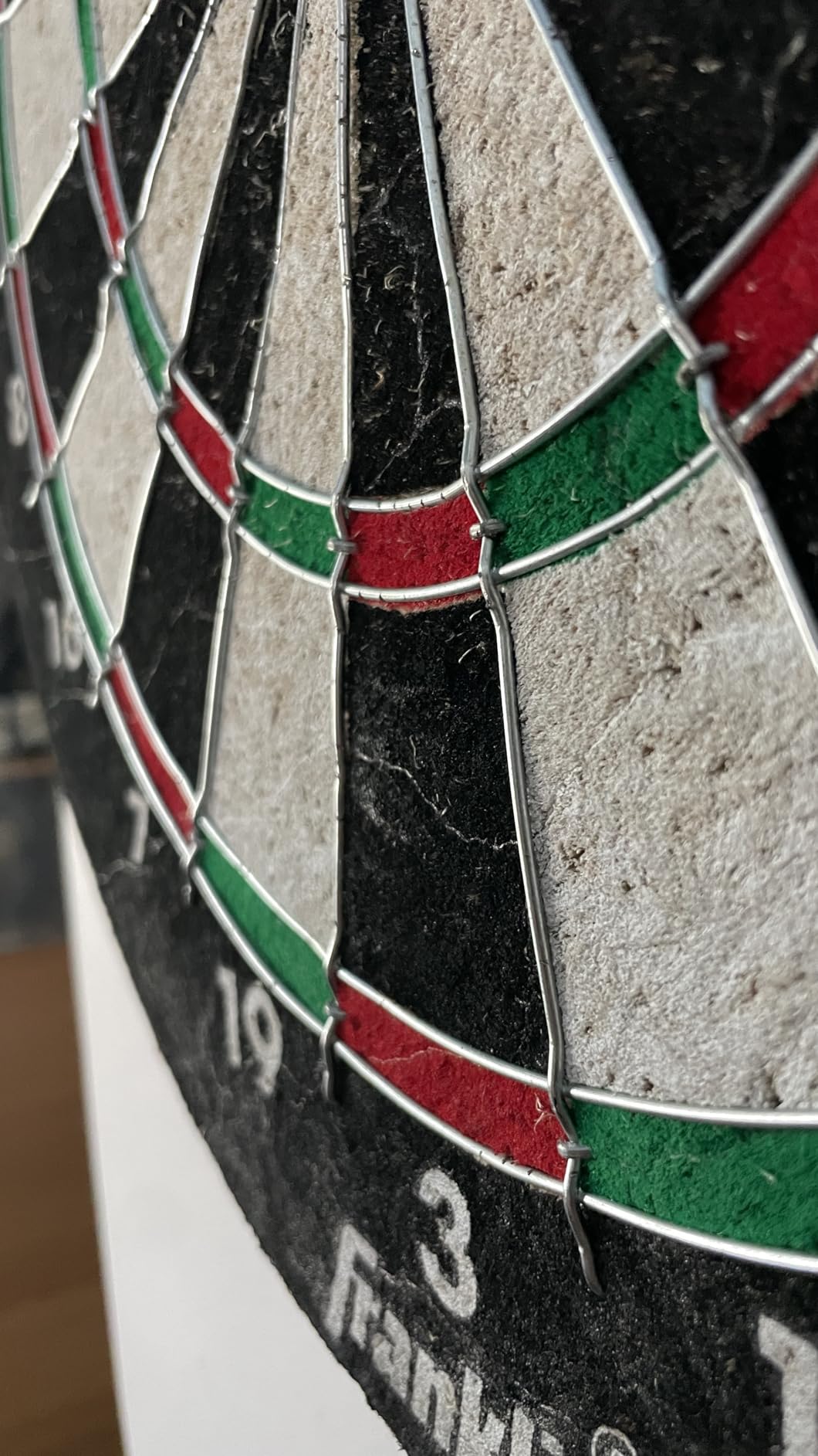 Franklin Sports Professional Dartboard - 18