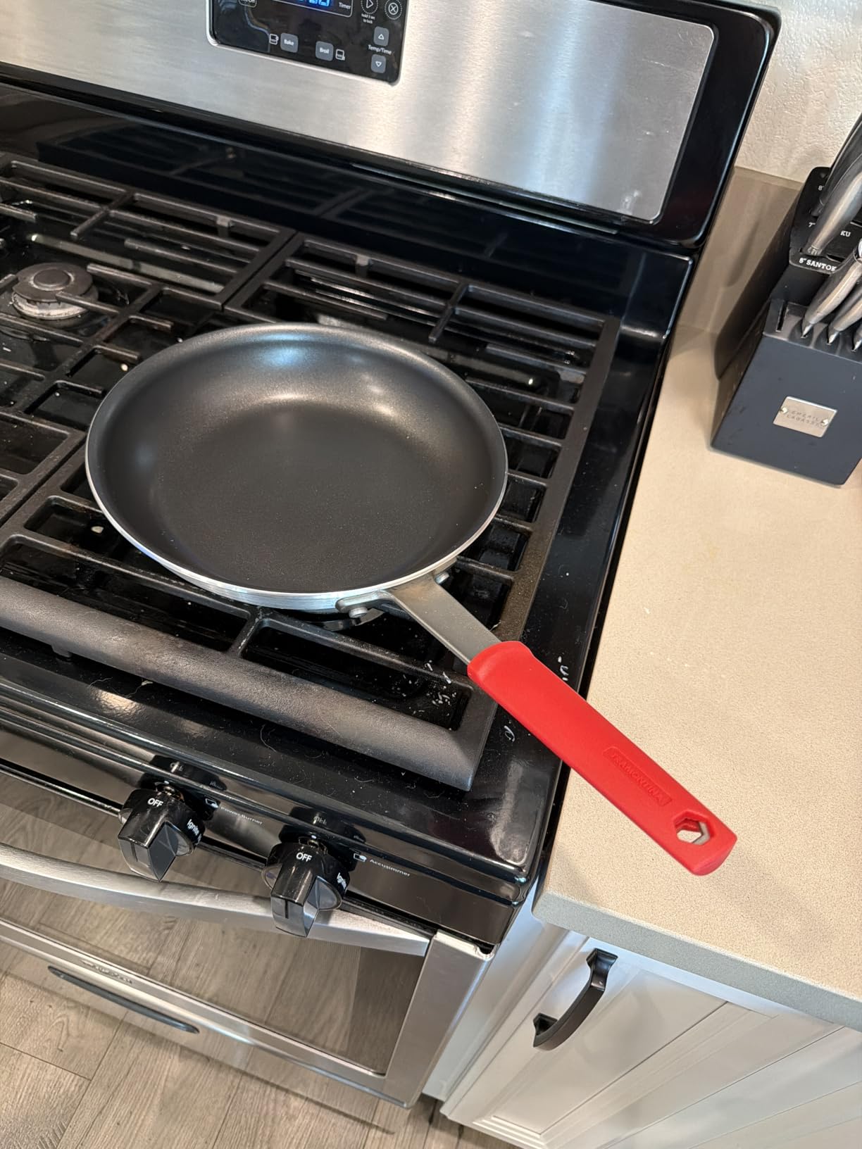 Tramontina Professional 10-Inch Non Stick Frying Pan customer photo 1