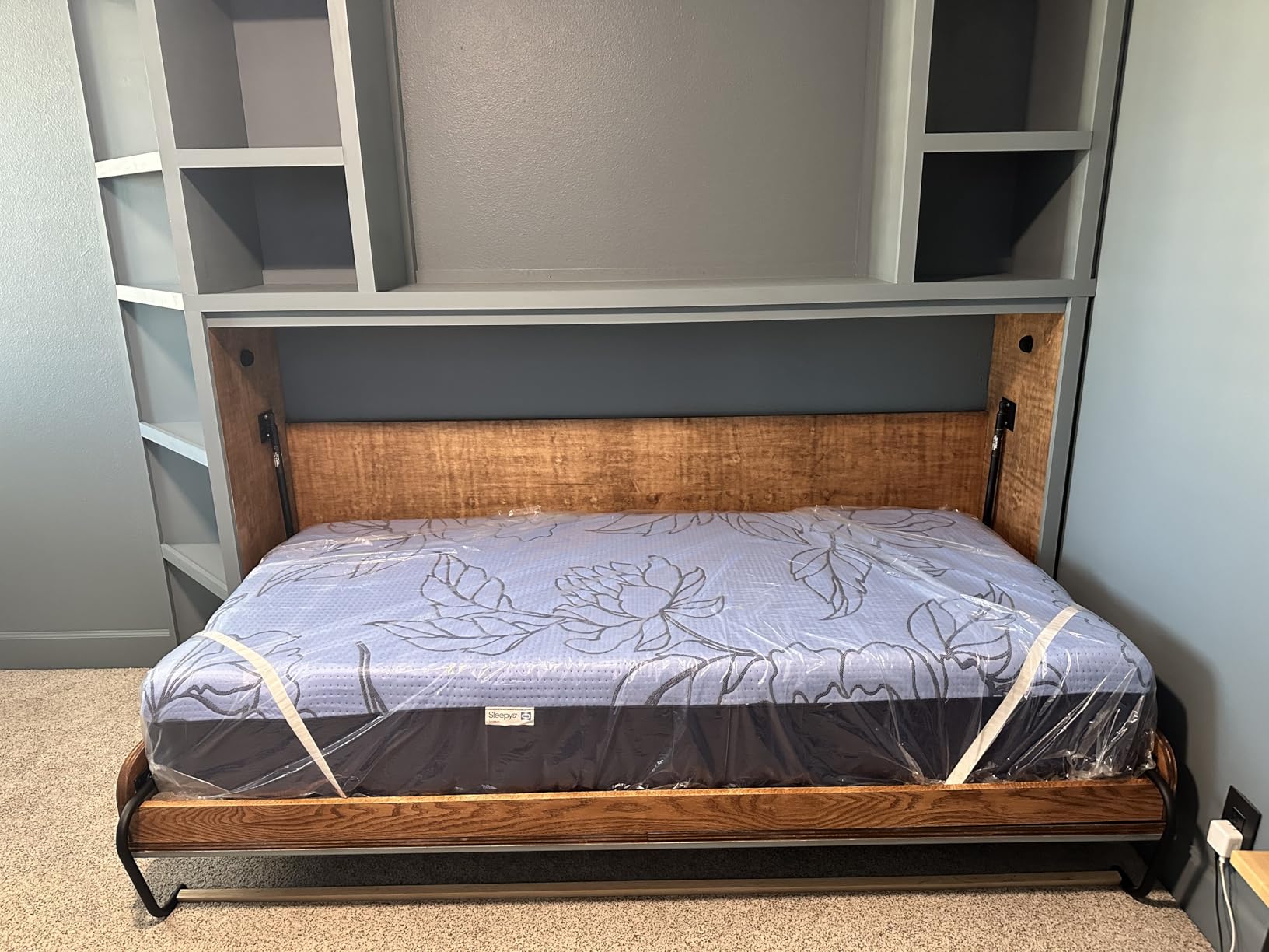 Create-A-Bed Queen Size Deluxe Murphy Bed Kit, Vertical customer photo 1