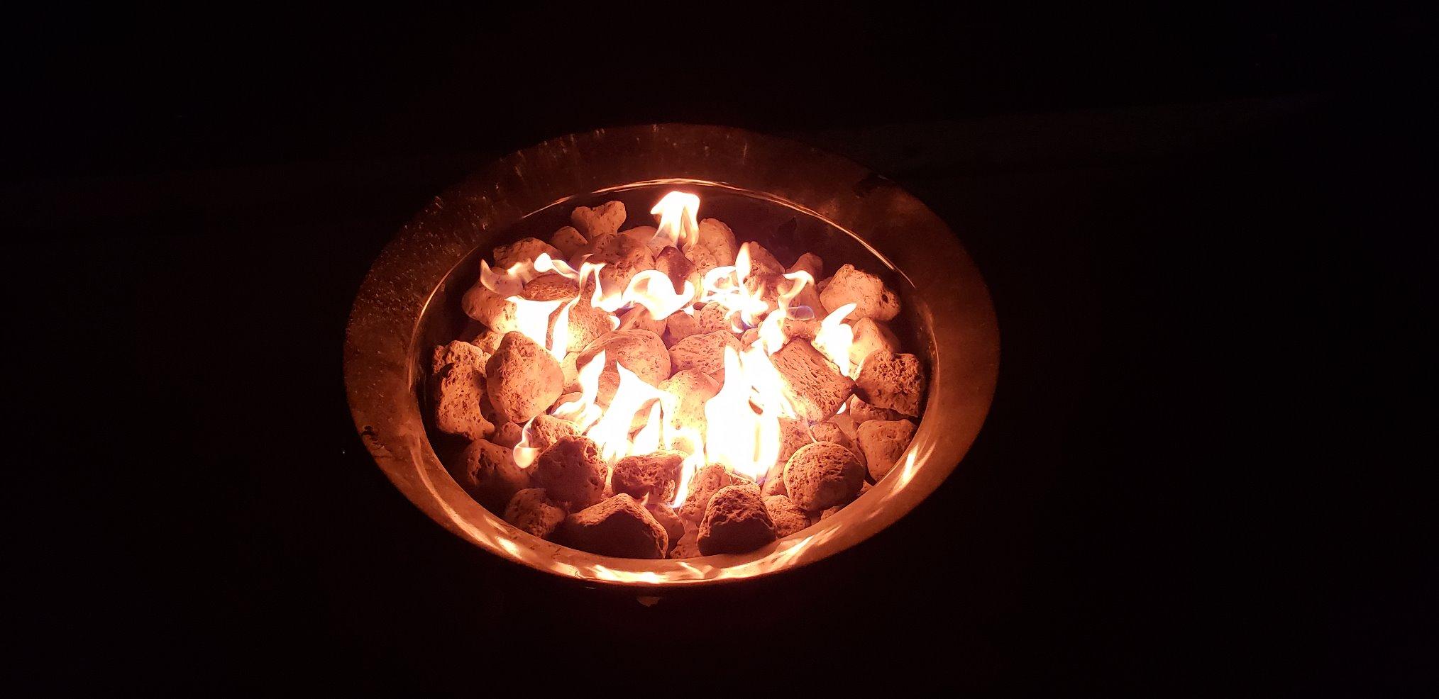 Outland Living Firebowl Smokeless Fire Pit, Round Outdoor Portable Propane Gas Fire Pit with UV and Weather Resistant Durable Cover, 24-Inch Diameter 58,000 BTU, Black, 883 Mega, For Outside Use customer photo 1