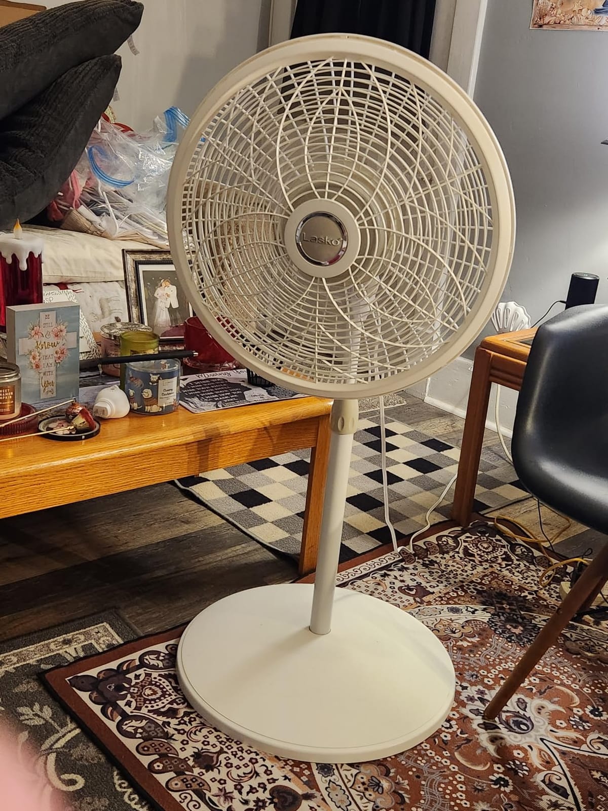 Lasko Oscillating Pedestal Fan - Lasko Fan with Adjustable Height and 3 Cooling Speeds, Portable, 18