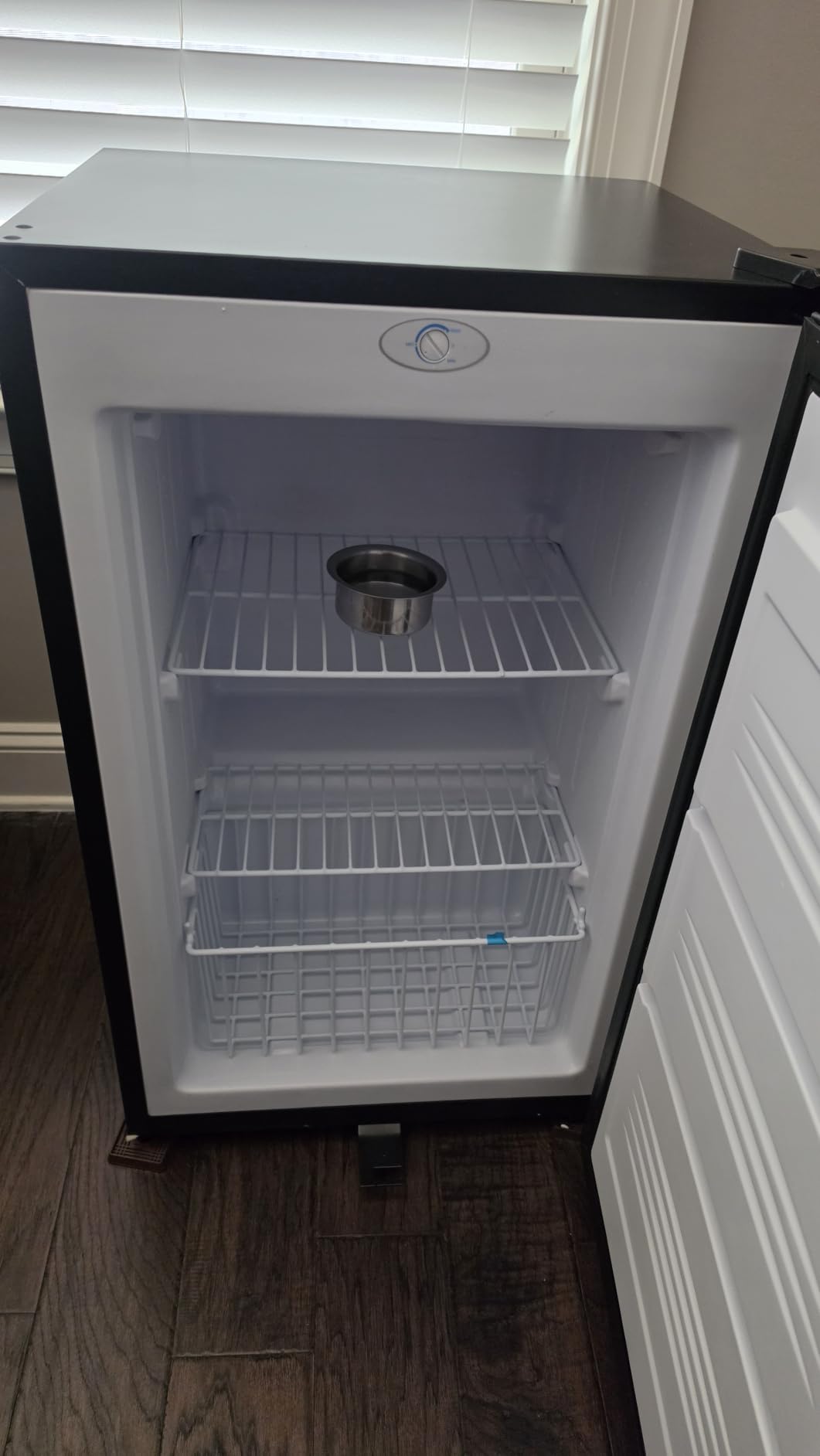 Whynter Upright Freezer 2.1 Cu Ft Lock, Mini Freezer, Stainless CUF-210SS customer photo 2