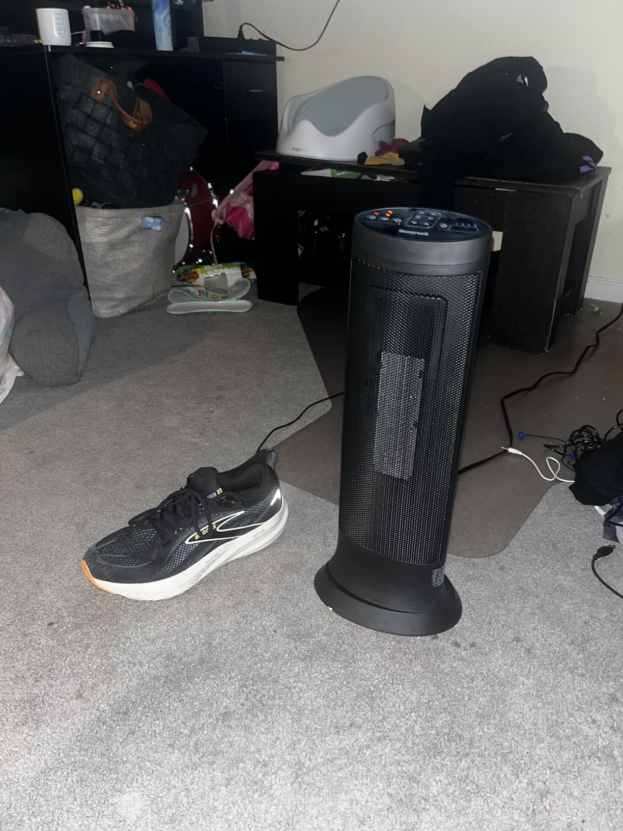 Honeywell Slim Ceramic Tower Heater, Small Room, Black – Easy to Use – Slim Space Heater with Two Heat Settings customer photo 1