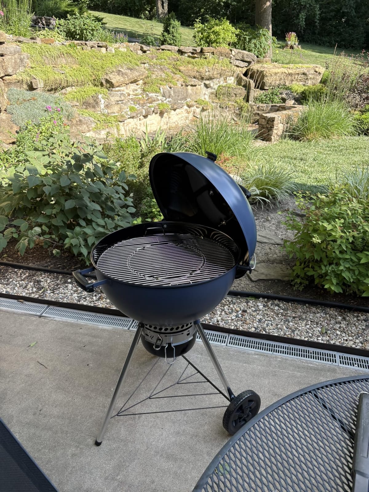 Weber® Master-Touch Charcoal Grill, 22-Inch, Black customer photo 2