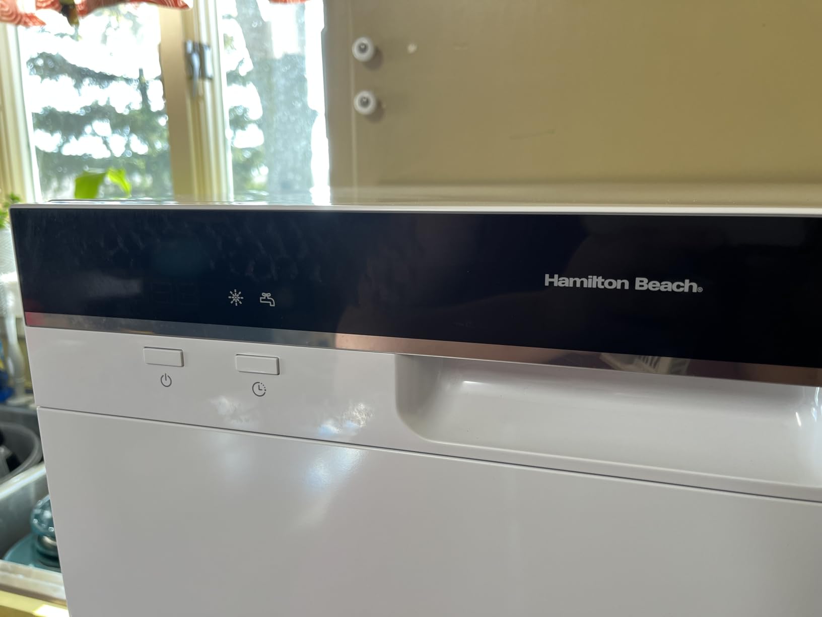 Hamilton Beach HBDW3208 Counter Top Portable Dishwasher, 6 Place Settings, White customer photo 1