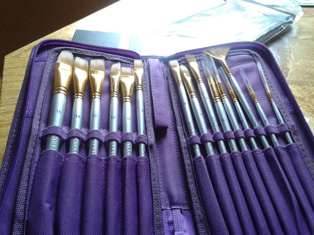 MyArtscape 15 Taklon Paint Brushes with Travel Holder - Short Handle | 15 Taklon paint brushes for acrylic watercolour oil gouache and face painting with travel holder and short handles customer photo 2