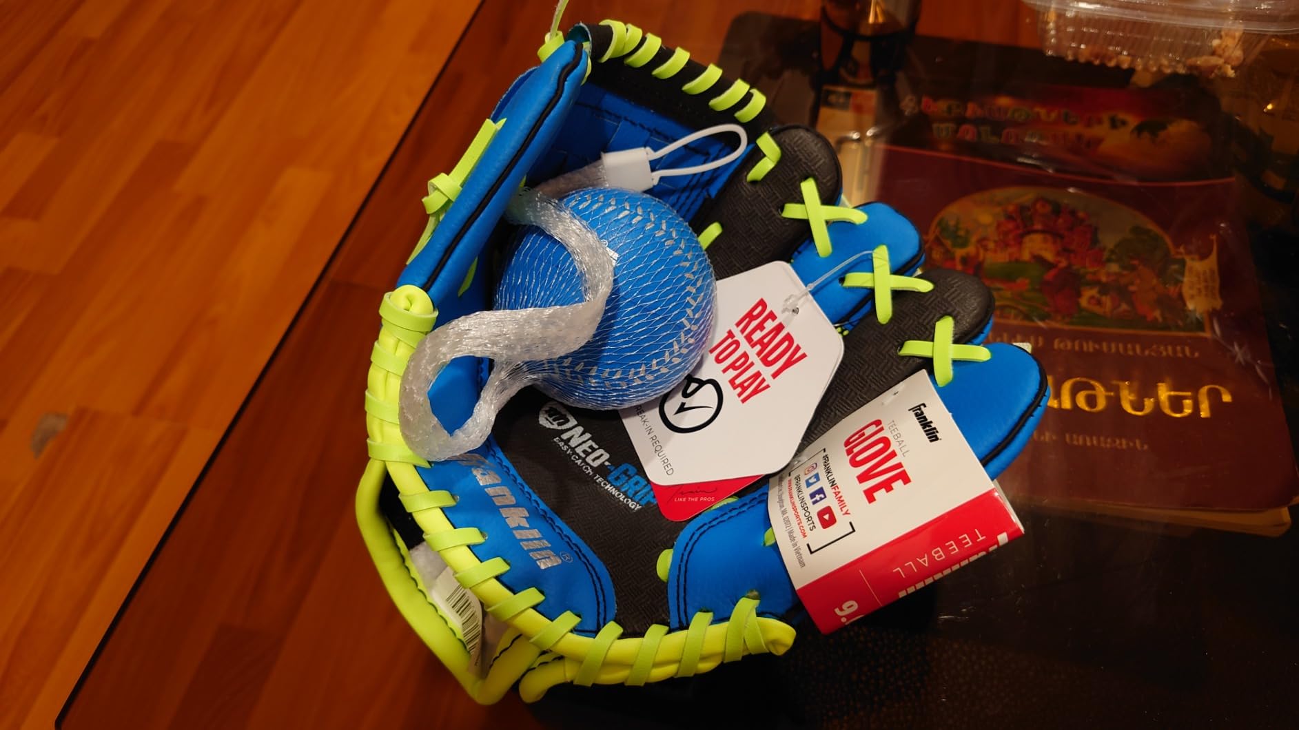 Franklin Sports Kids Baseball Glove - NeoGrip Boys + Girls Youth Tball Glove - Teeball, Baseball + Softball Mitt customer photo 1