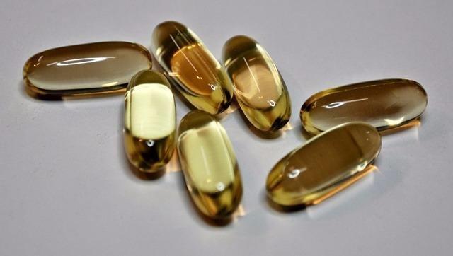 Viva Naturals Omega 3 Fish Oil Supplement for Women and Men - 2500 mg Triple Strength Fish Oil per Serving with Omega 3 Fatty Acids Including EPA, DHA DPA - 180 Pescatarian-Friendly Softgels customer photo 2