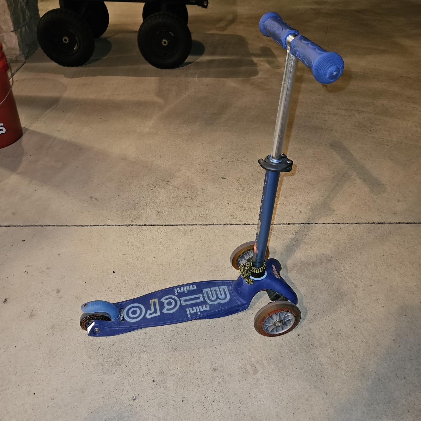 Micro Kickboard Mini 3-Wheel Toddler Scooter, Ages 2-5, Up to 110lbs customer photo 2