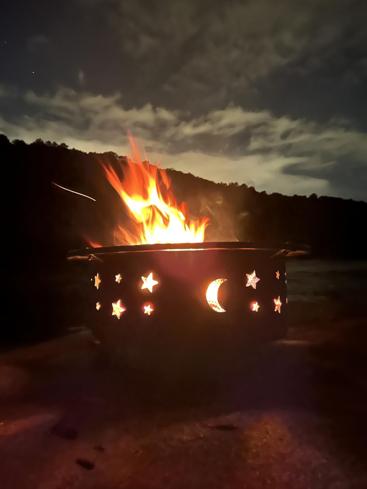 Fire Pit - 32-Inch Outdoor Wood Burning Firepit with Screen, Poker, and Cover - Outdoor Fire Pits for Backyard, Deck, or Patio by Pure Garden (Black) customer photo 2