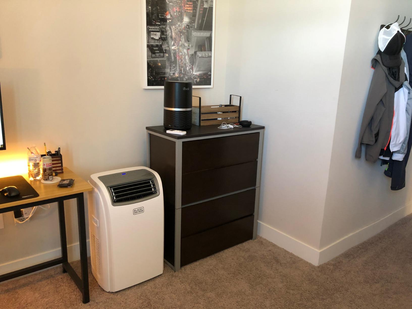 BLACK+DECKER Smart Portable Air Conditioner with Heat, 14,000 BTU, White customer photo 2