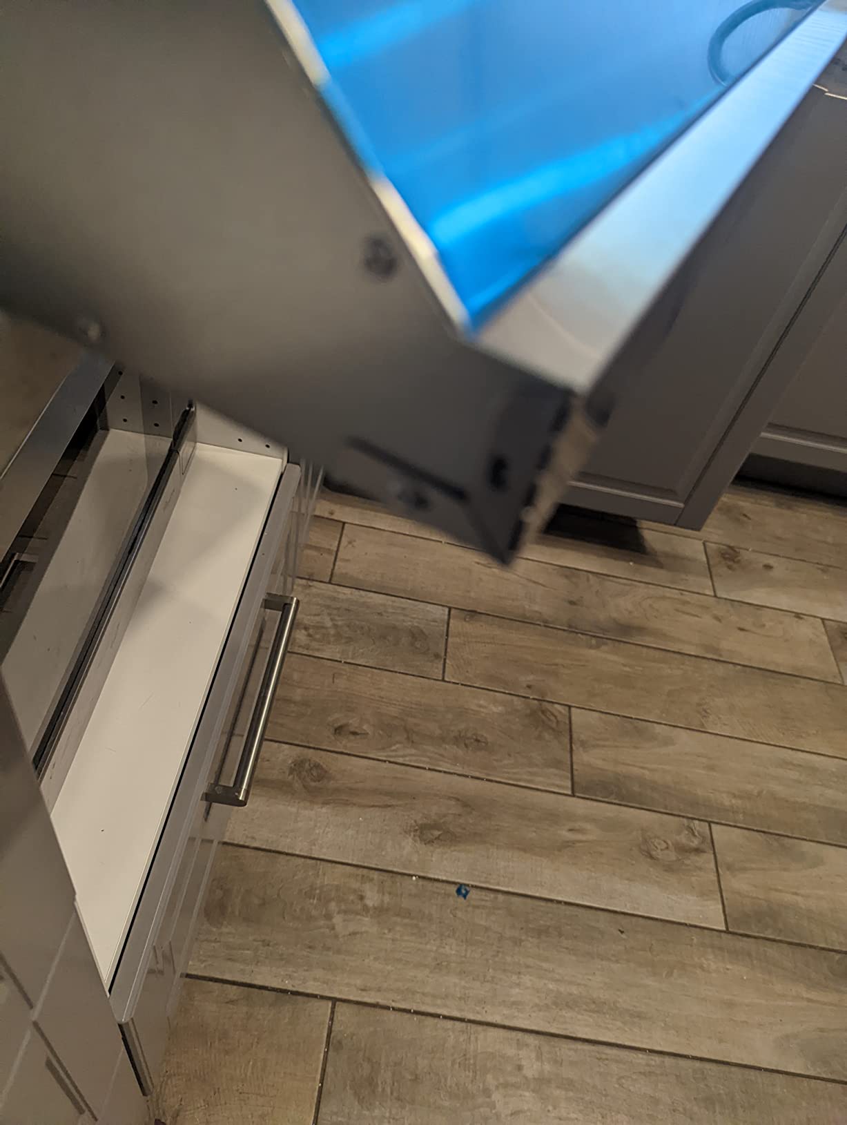 30 in. Vista Coll 380 CFM Ducted Wall Mount Range Hood LED, Stainless Steel customer photo 2