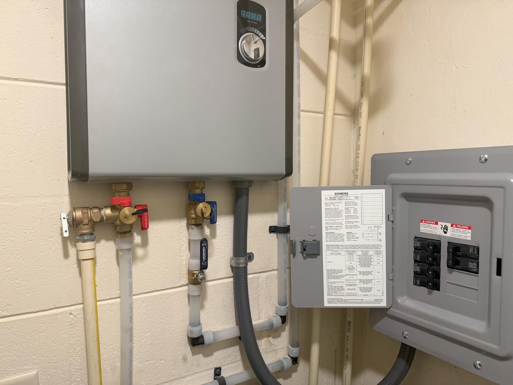 Rheem RTEX-24 24kW 240V Electric Tankless Water Heater, Gray customer photo 2