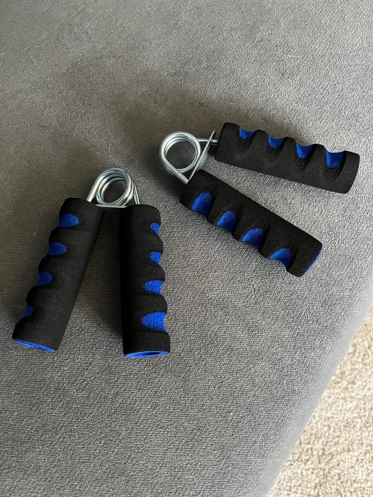 E-smartinlife Hand Grip Strengthener Set, Finger Gripper - Soft Foam Hand Exerciser for Quickly Increasing Wrist Forearm and Finger Strength, 2 Pack customer photo 2