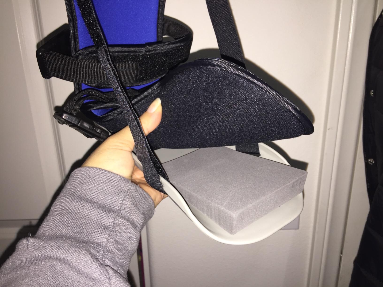 Alpha Medical Plantar Fascitis Night Splint Heel & Foot Pain; P.F. Brace L4398 (Small {Men's shoe size less than 7 / Women's shoe size less than 7.5}) customer photo 2