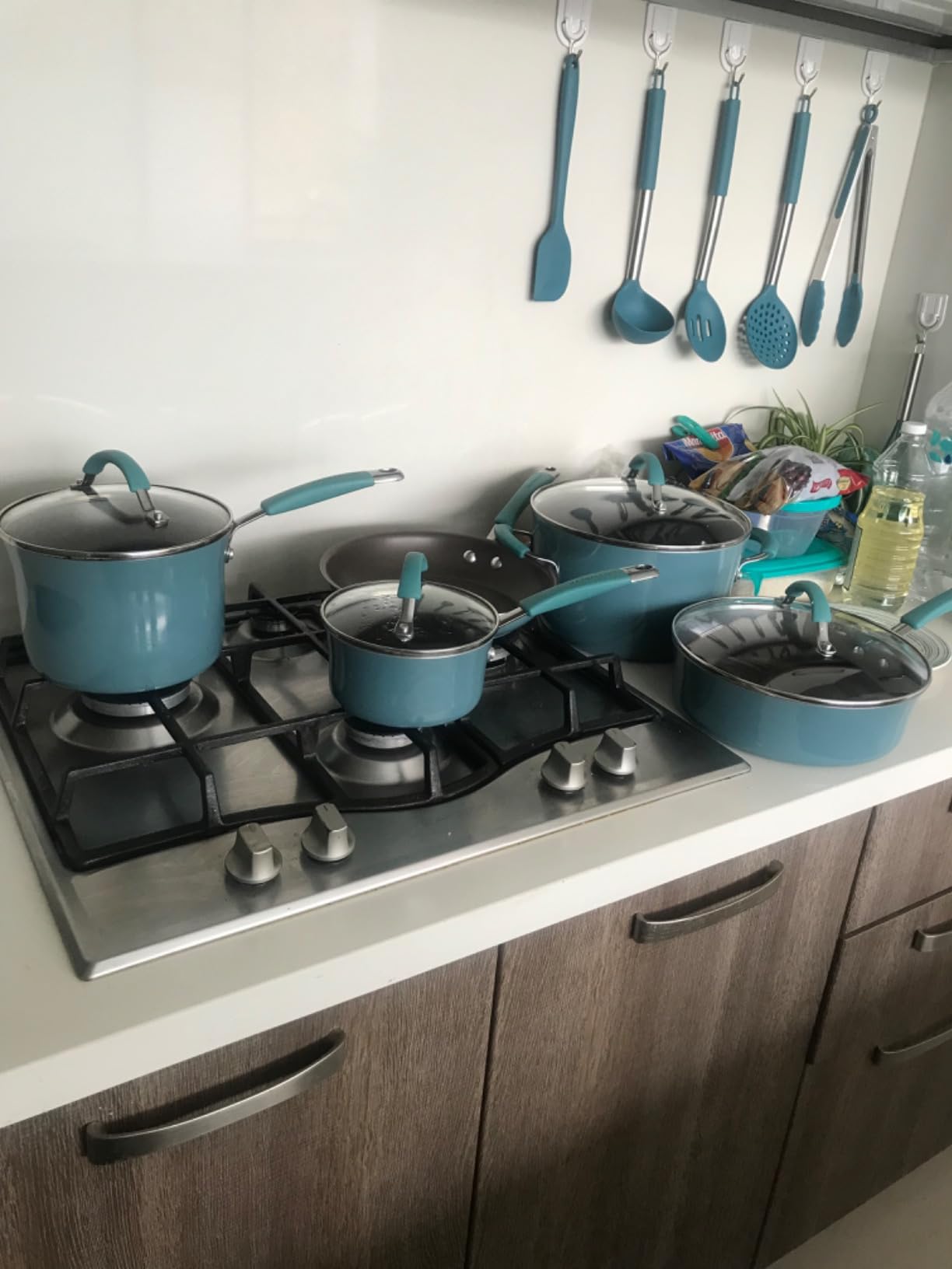 Rachael Ray Cucina Nonstick Cookware, Sea Salt Gray Pots and Pans Set, 12-Piece customer photo 1