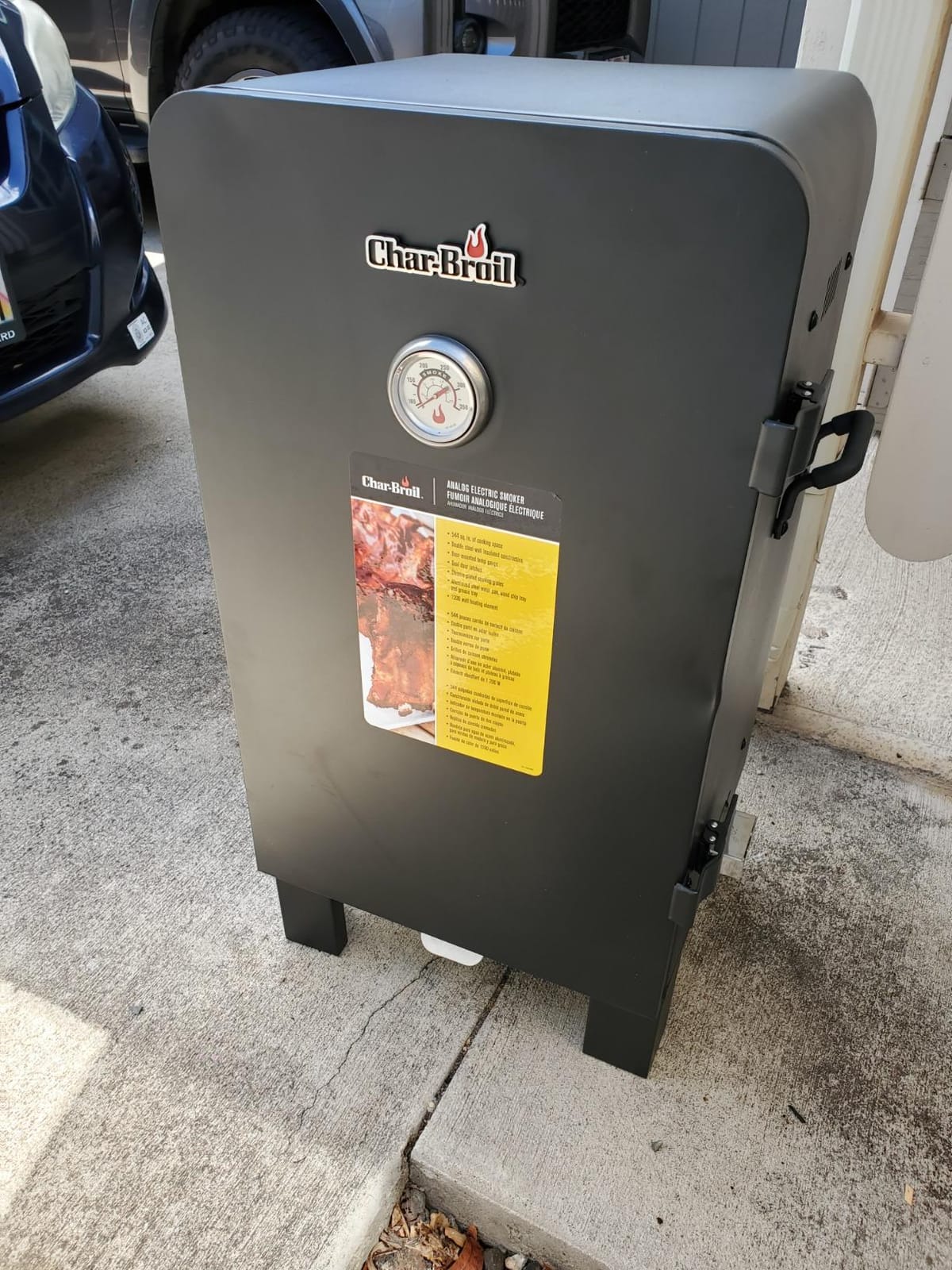 Charbroil Analog Electric Smoker, Black - 18202077 customer photo 2