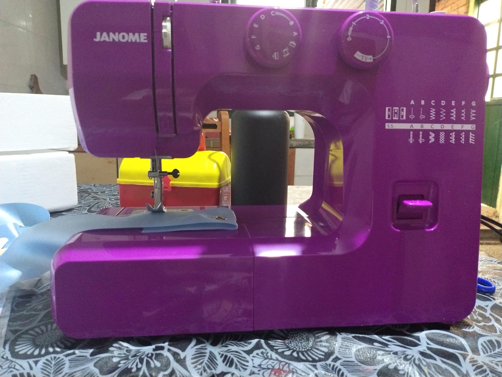 Janome Arctic Crystal Easy-to-Use Sewing Machine with Interior Metal Frame, Bobbin Diagram, Tutorial Videos, Made with Beginners in Mind for Garments, Patchwork, Light Quilting customer photo 2