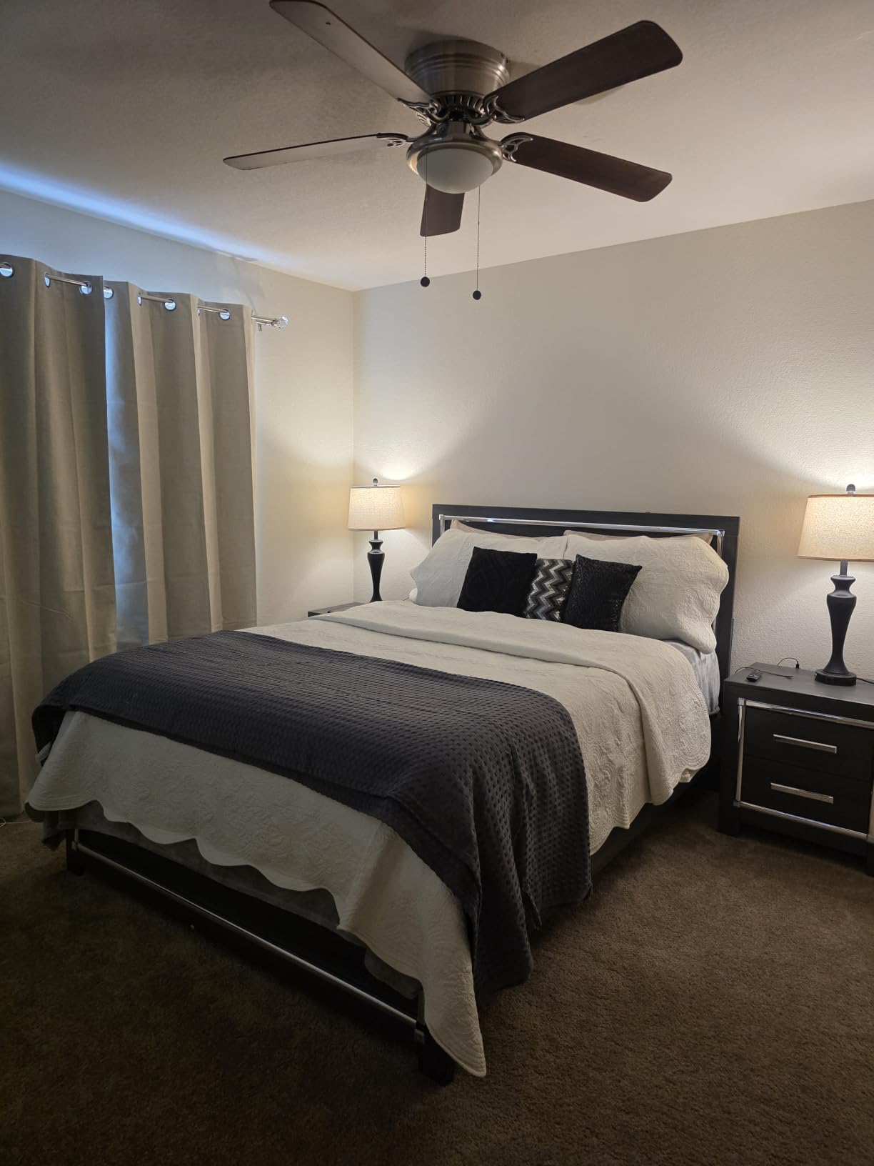 Cozy Line Home Fashions 100% Cotton Medallion Off White Matelasse Embossed Bedding Quilt Set, Reversible Lightweight Bedspread, Coverlet for All Season (Blantyre - Ivory, Queen - 3 piece) customer photo 1