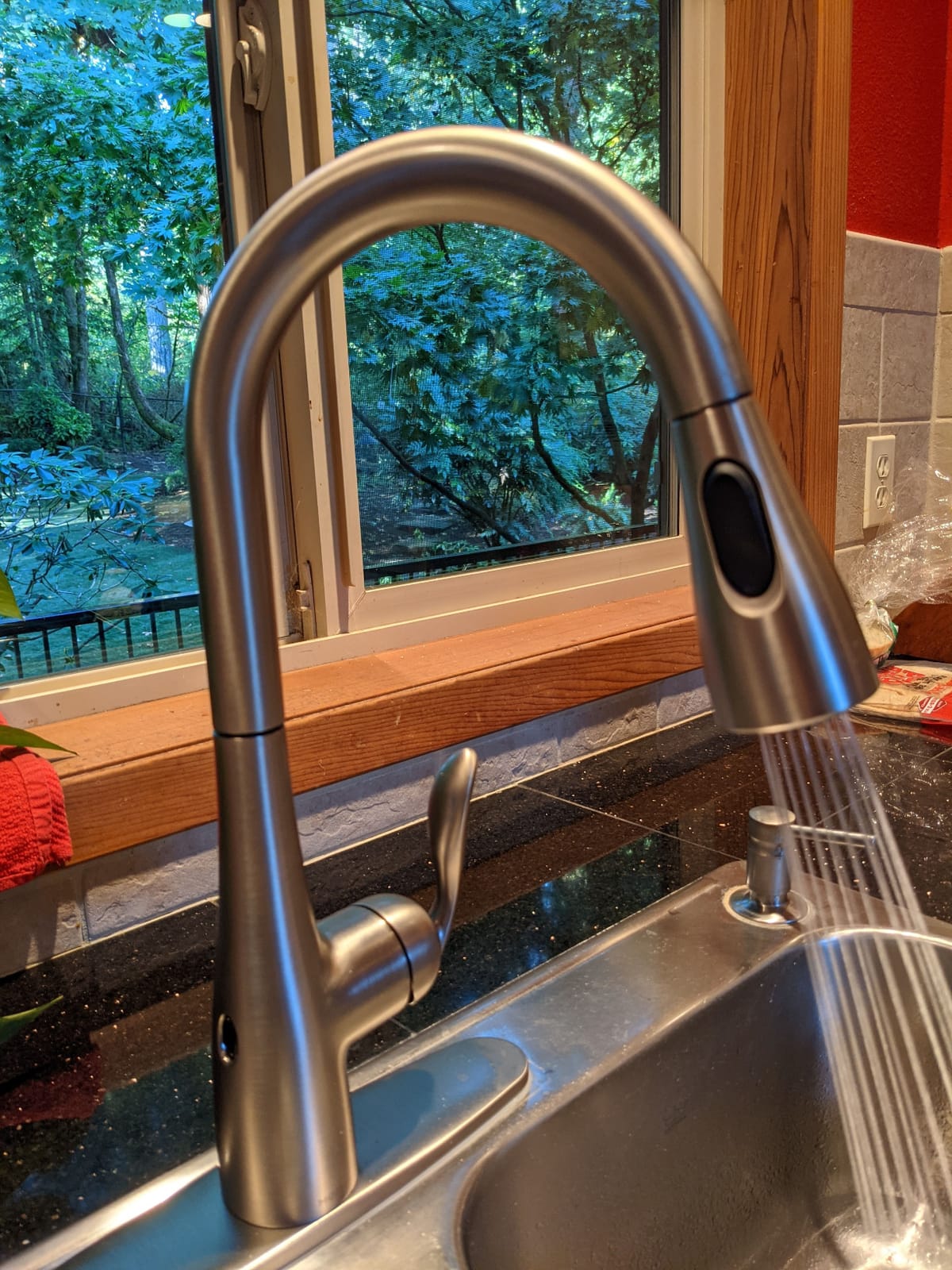 Moen 7594EWSRS Arbor Touchless Kitchen Faucet, Spot Resist Stainless customer photo 2