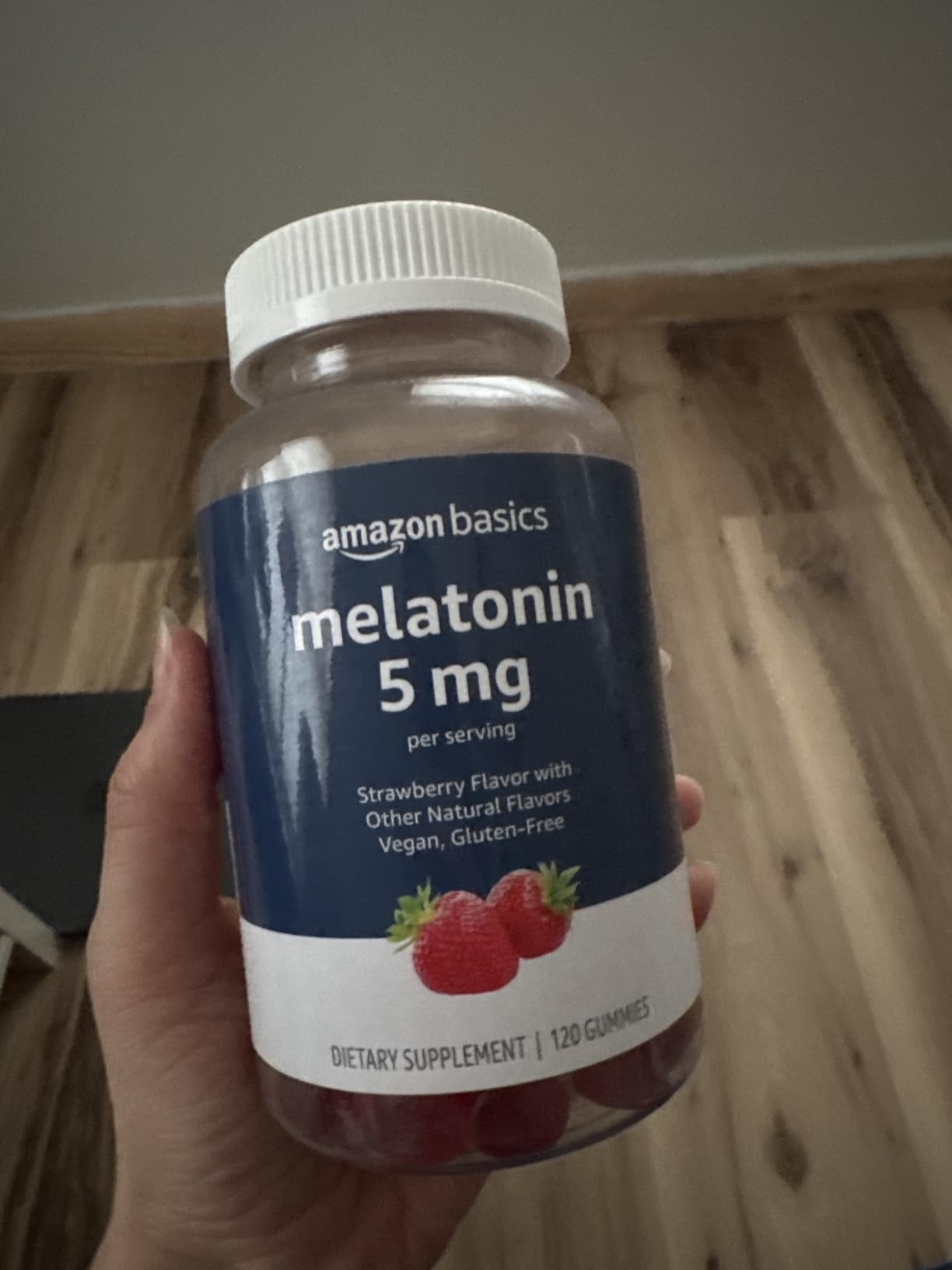 Amazon Basics Melatonin, Sleep Support Gummies, Strawberry Flavor, 5mg, 120 Count (Previously Solimo) customer photo 1