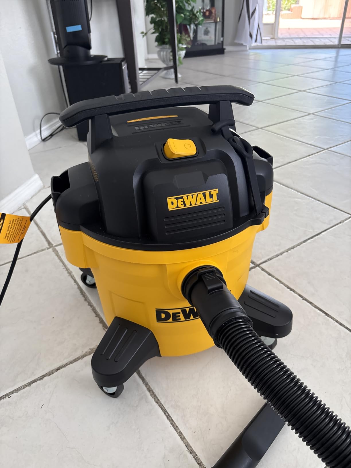 DEWALT Shop Vacuum 6 Gal 4 HP Poly Wet/Dry Vacuum with Blower DXV06P | Wet/Dry/Blower 3-in-1 Portable Poly Tank Shop Vacuum Rubberized Casters Easy Moving Ideal for Garage/Workshop/Jobsite customer photo 2