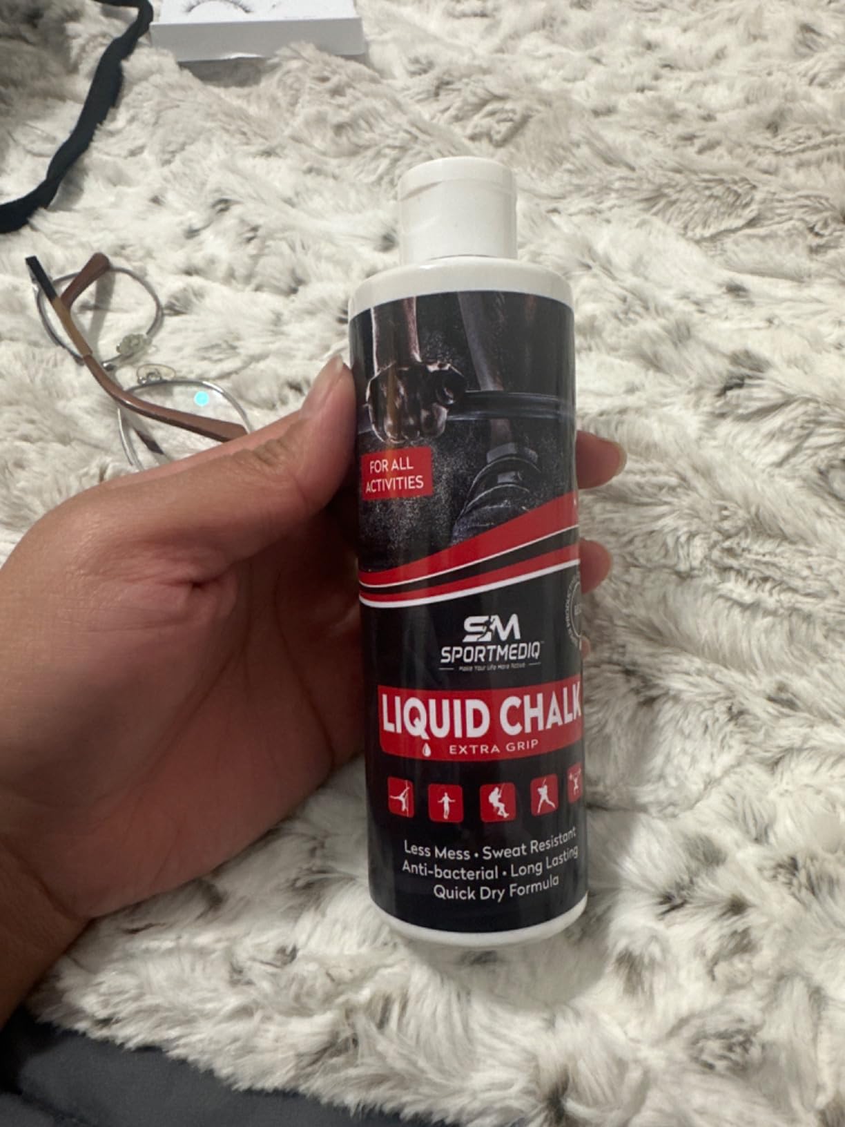 Pro Grade Liquid Chalk – Mess Free Professional Hand Grip for Gym, Weightlifting, Rock Climbing, Gymnastics, Rock Climbing - Dries in Seconds - 8.5 Oz customer photo 1