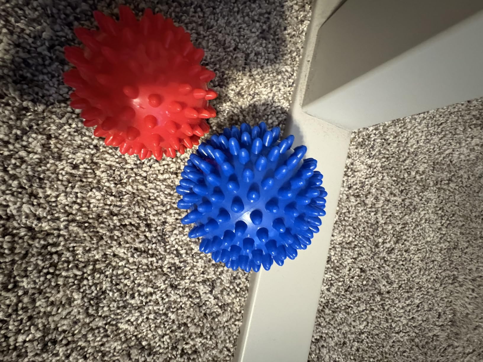 VORNNEX Pack of 2 Spiky Hard Massage Balls - Foot Arch Trainer Plantar Fasciitis, Muscle Massager Ball Exercise customer photo 2