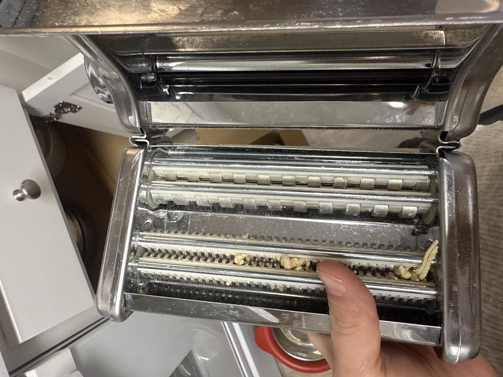 3-in-1 Pasta Maker, 9 Thickness Settings, Dough Rollers & 2 Size Cutters customer photo 2