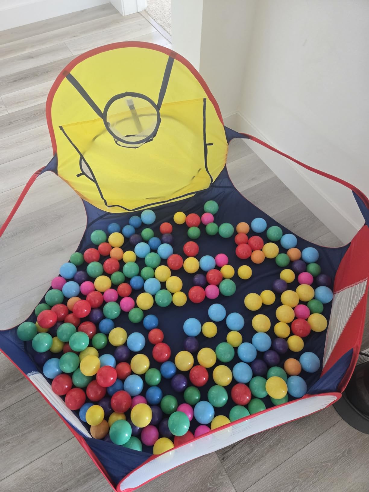 Eocolz Kids Ball Pit Large Pop Up Childrens Ball Pits Tent for Toddlers Playhouse Baby Crawl Playpen with Basketball Hoop and Zipper Storage Bag, 4 Ft/120CM, Balls Not Included (Blue Yellow Red) customer photo 1