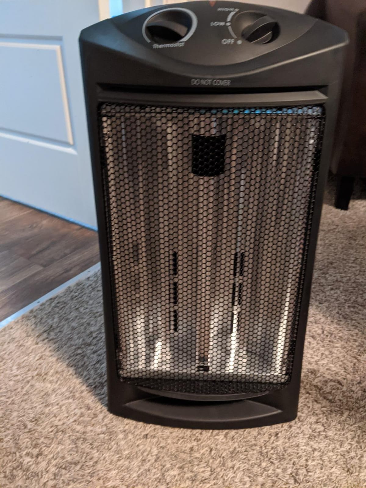 BLACK+DECKER Infrared Radiant Quartz Tower Heater, BHTI06, Black customer photo 2