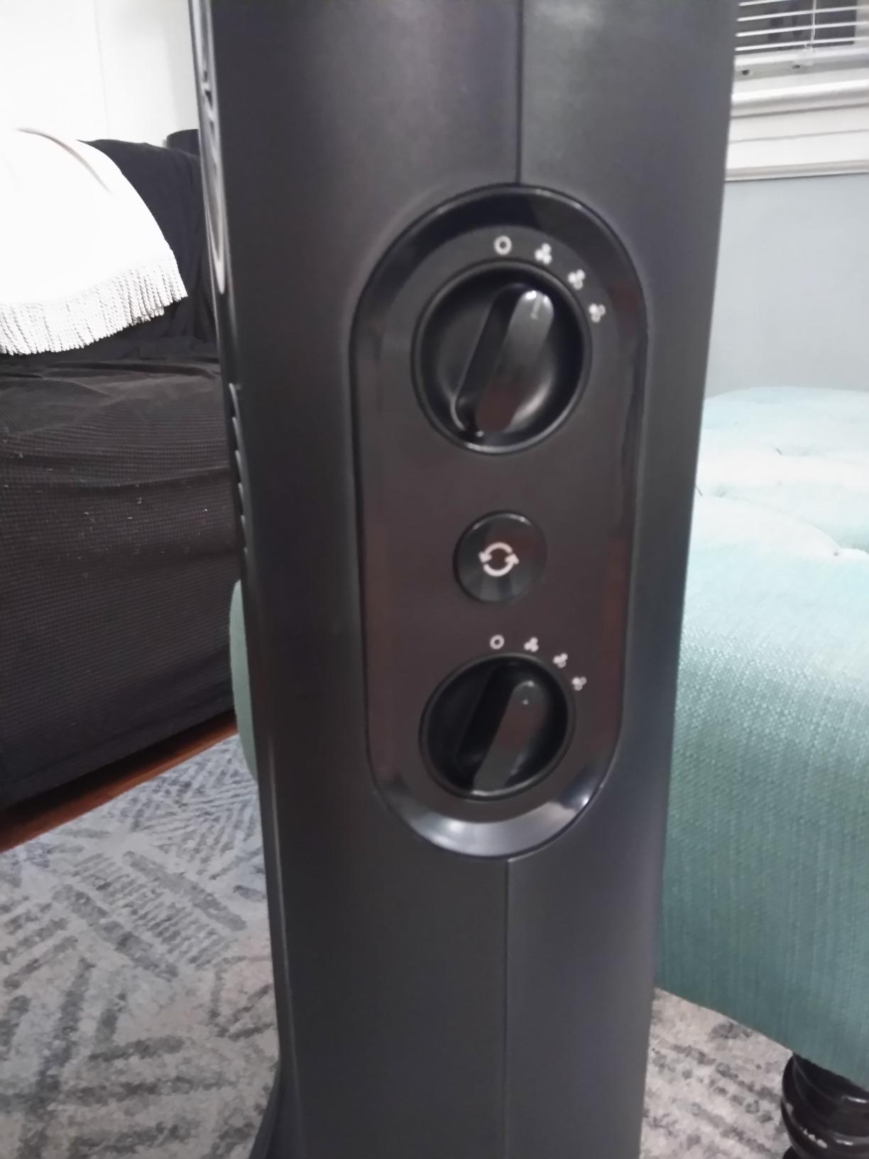 Honeywell TurboForce Tower Fan, Black, HYF500 customer photo 1