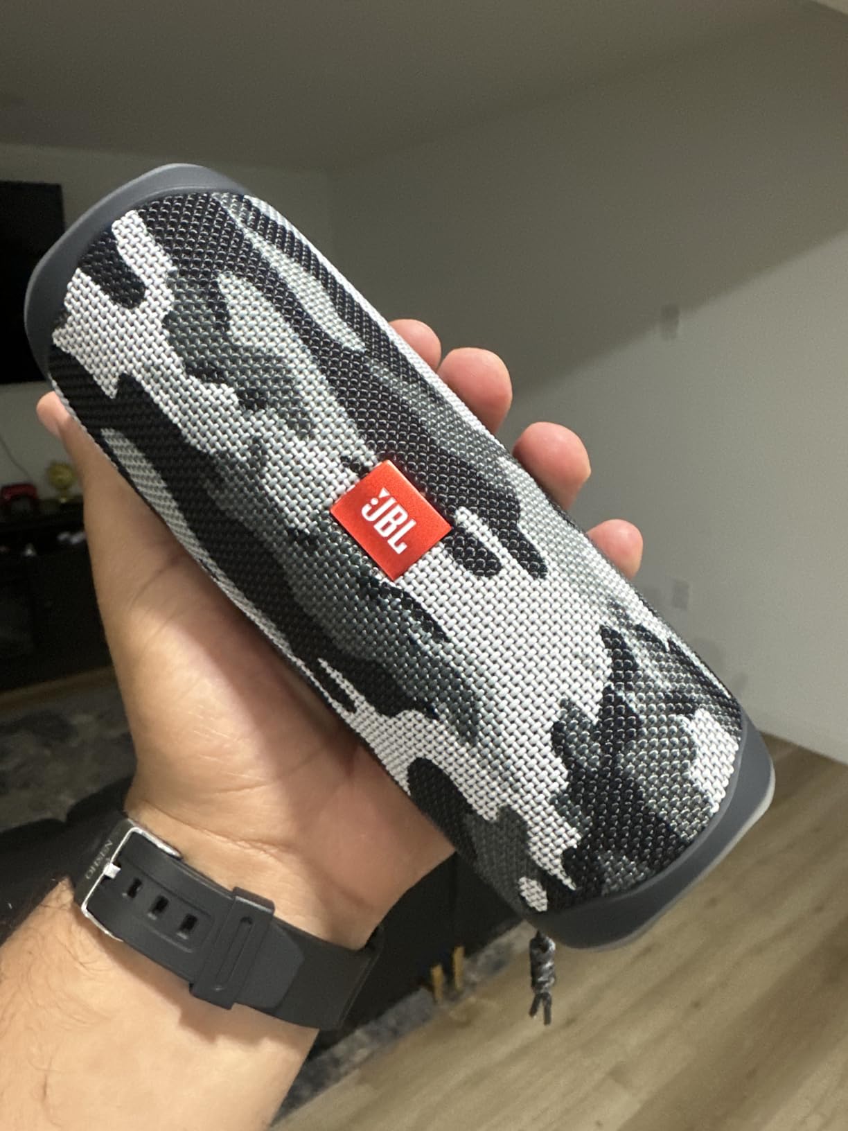 JBL FLIP 5, Waterproof Portable Bluetooth Speaker, Black, Small customer photo 2