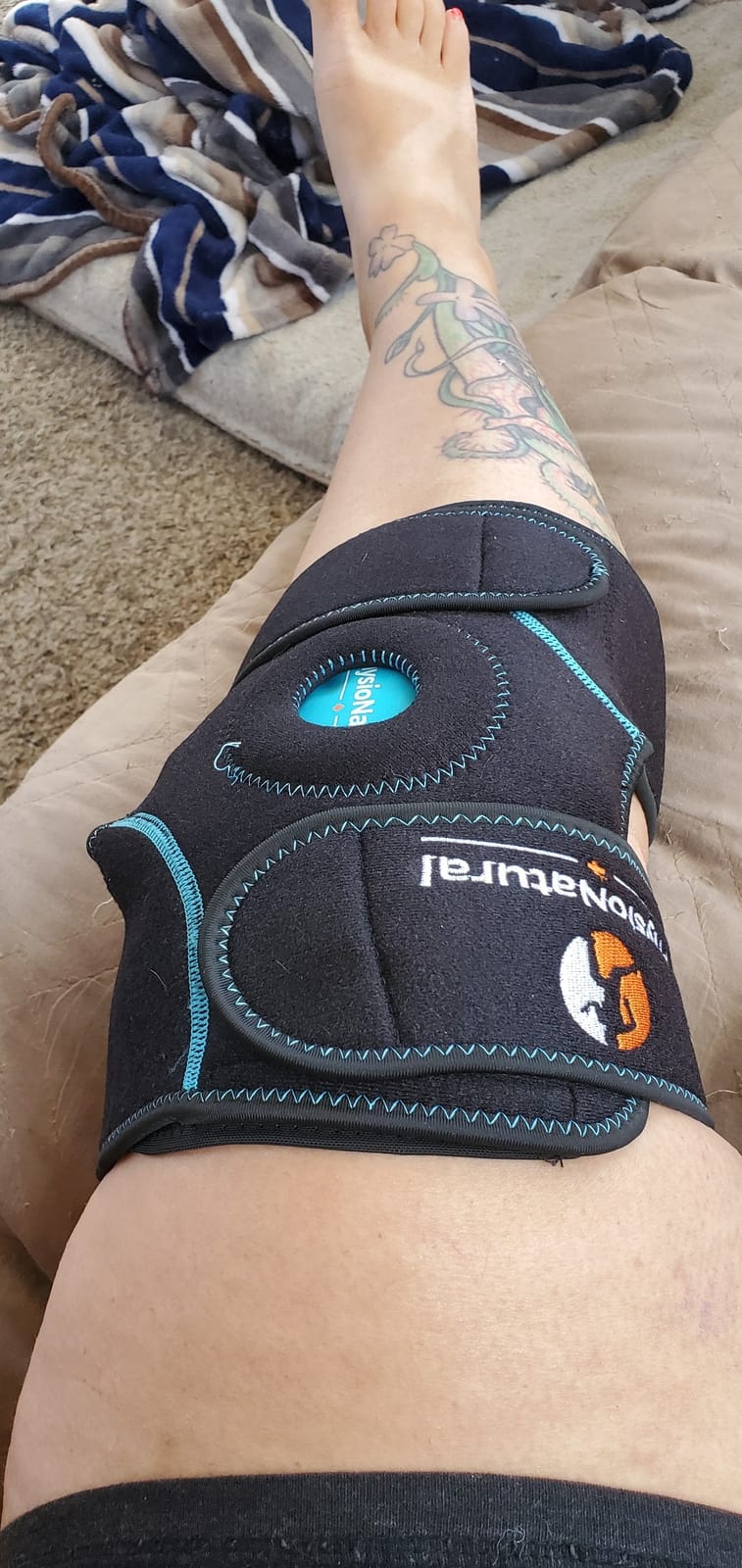PhysioNatural Ice Pack for Knee Pain Relief, Reusable Gel Ice Wrap for Leg Injuries, Swelling, Knee Replacement Surgery, Cold Compress Therapy for Arthritis, Meniscus Tear and ACL customer photo 1