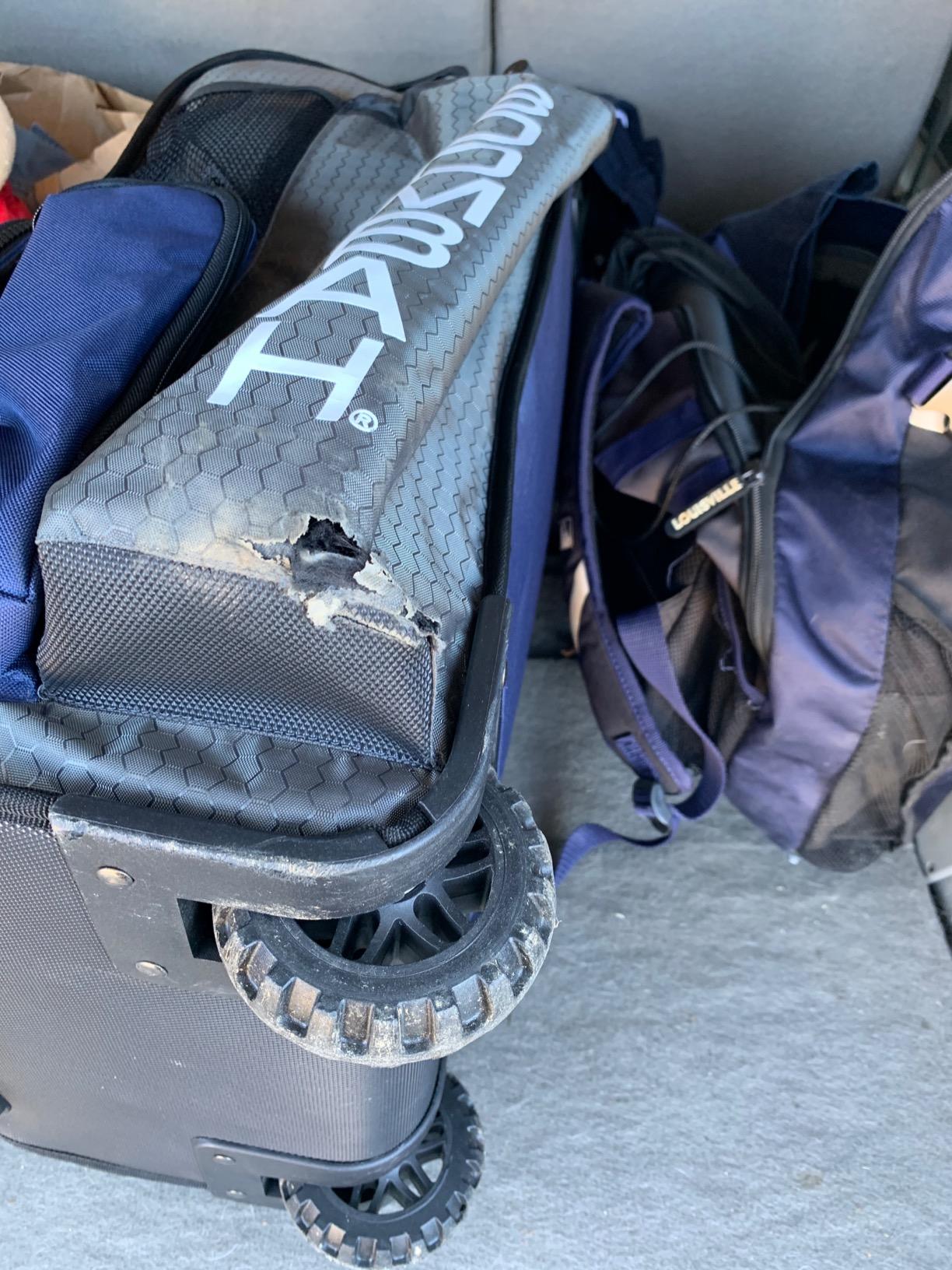 Boombah Rolling Superpack Baseball/Softball Gear Bag - Multiple Colors - Telescopic Handle and Holds 4 Bats - Wheeled Version customer photo 1