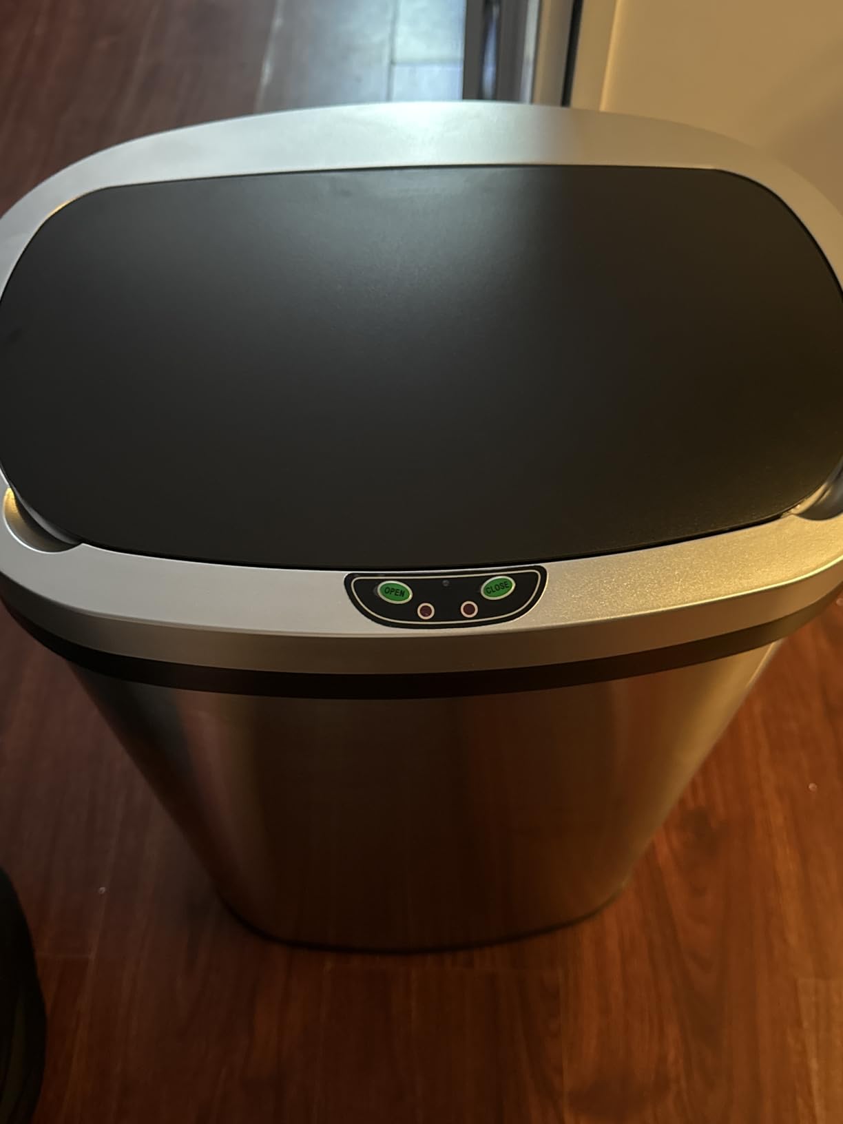 Dkeli 13 Gallon Automatic Motion Sensor Trash Can, Stainless Steel Touchless Kitchen Trash Can with Lid, 50L High-Capacity Office Bathroom Bedroom Garbage Bin customer photo 2