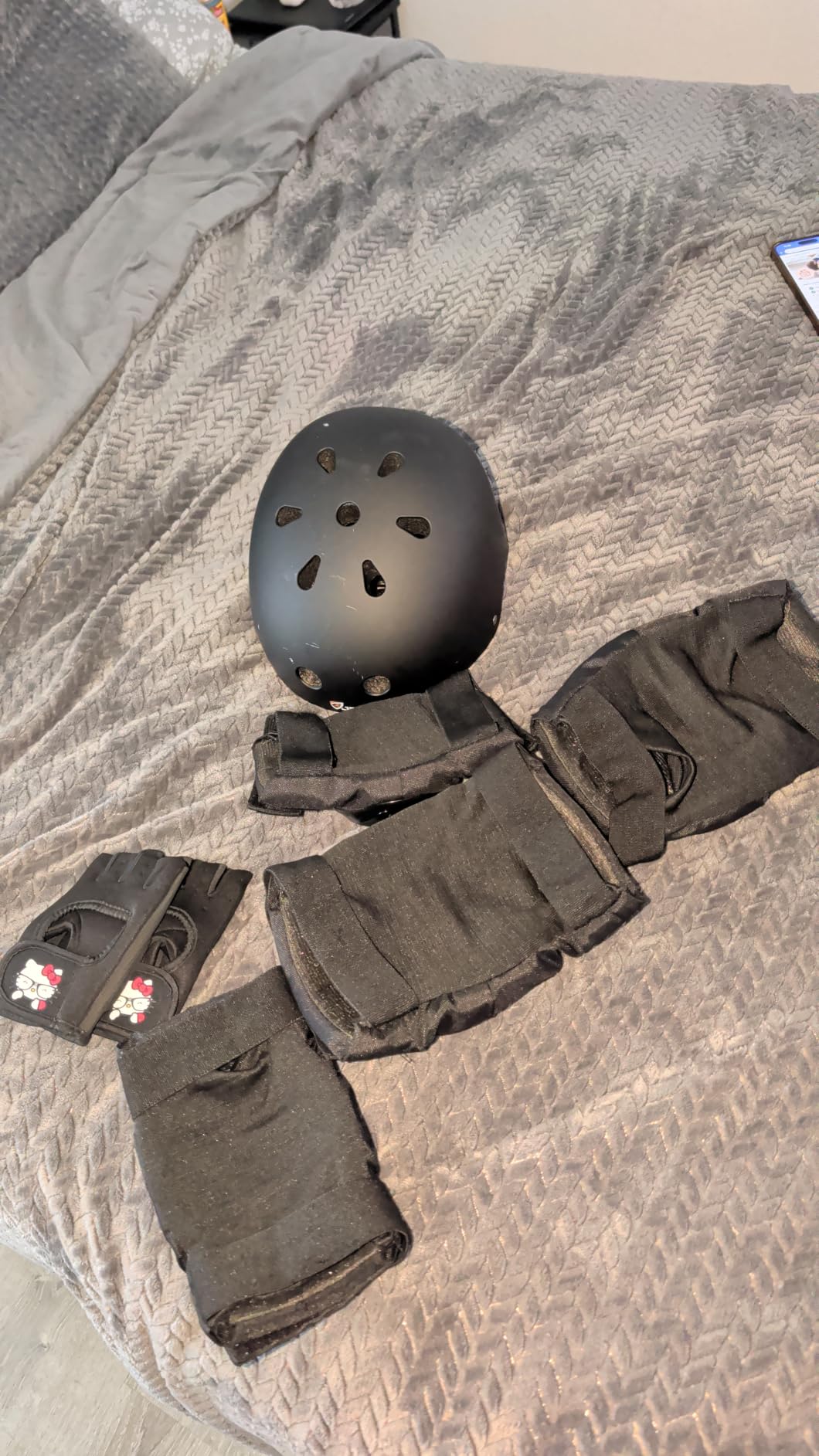 JBM Adult & Kid Skating Protective Gear Set for Beginner to Advanced, Skateboard Helmet Knee and Elbow Pads with Wrist Guards for Inline Roller Skating, Scooter, Skateboarding customer photo 2