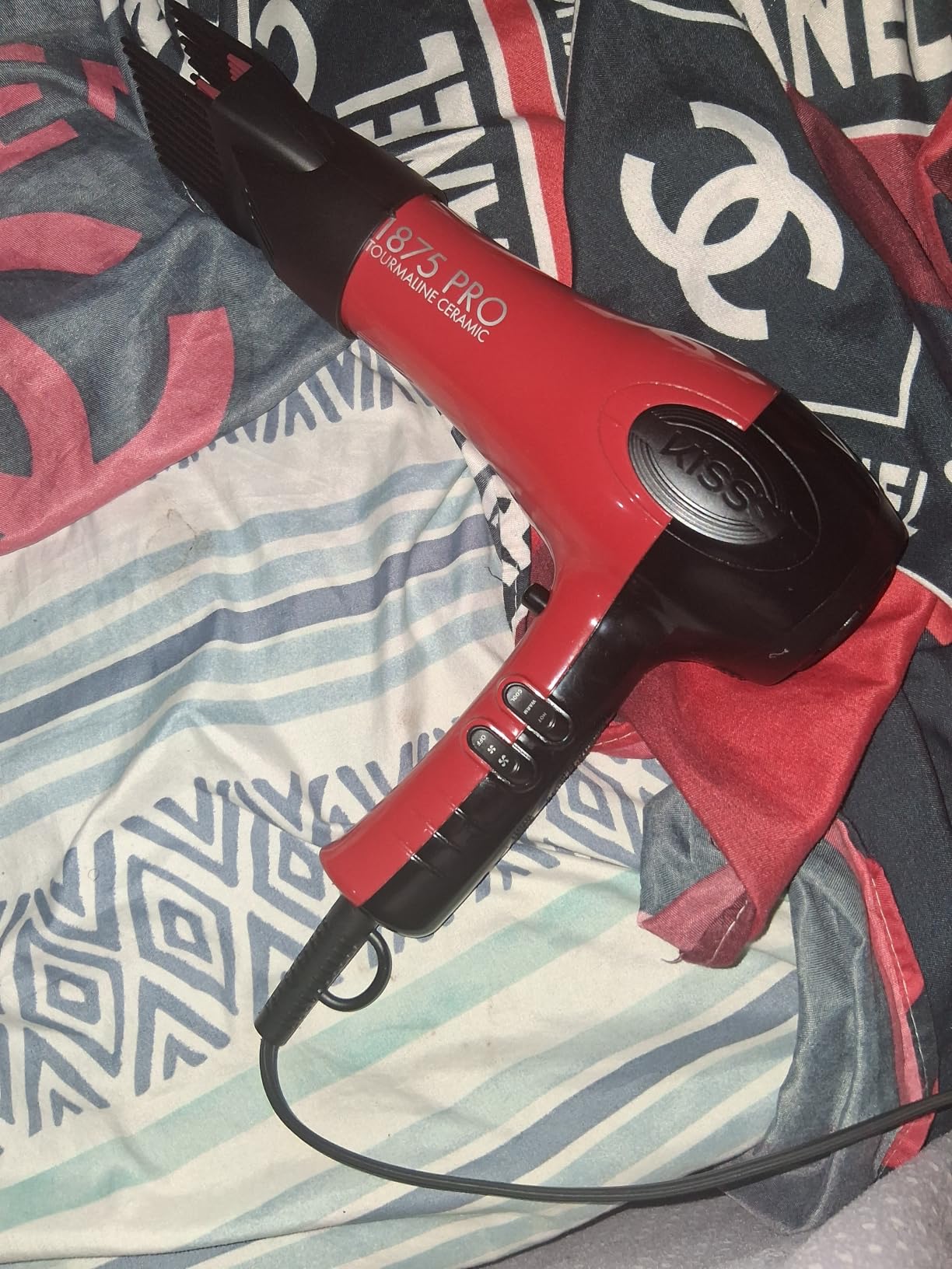Kiss 1875 Watt Pro Tourmaline Ceramic Hair Dryer, Styling Edition, 3 Heat Settings, 2 Speed Settings, Cool Shot Button, 7 Blow Dryer Accessories Included, 2-Year Warranty - Red customer photo 2
