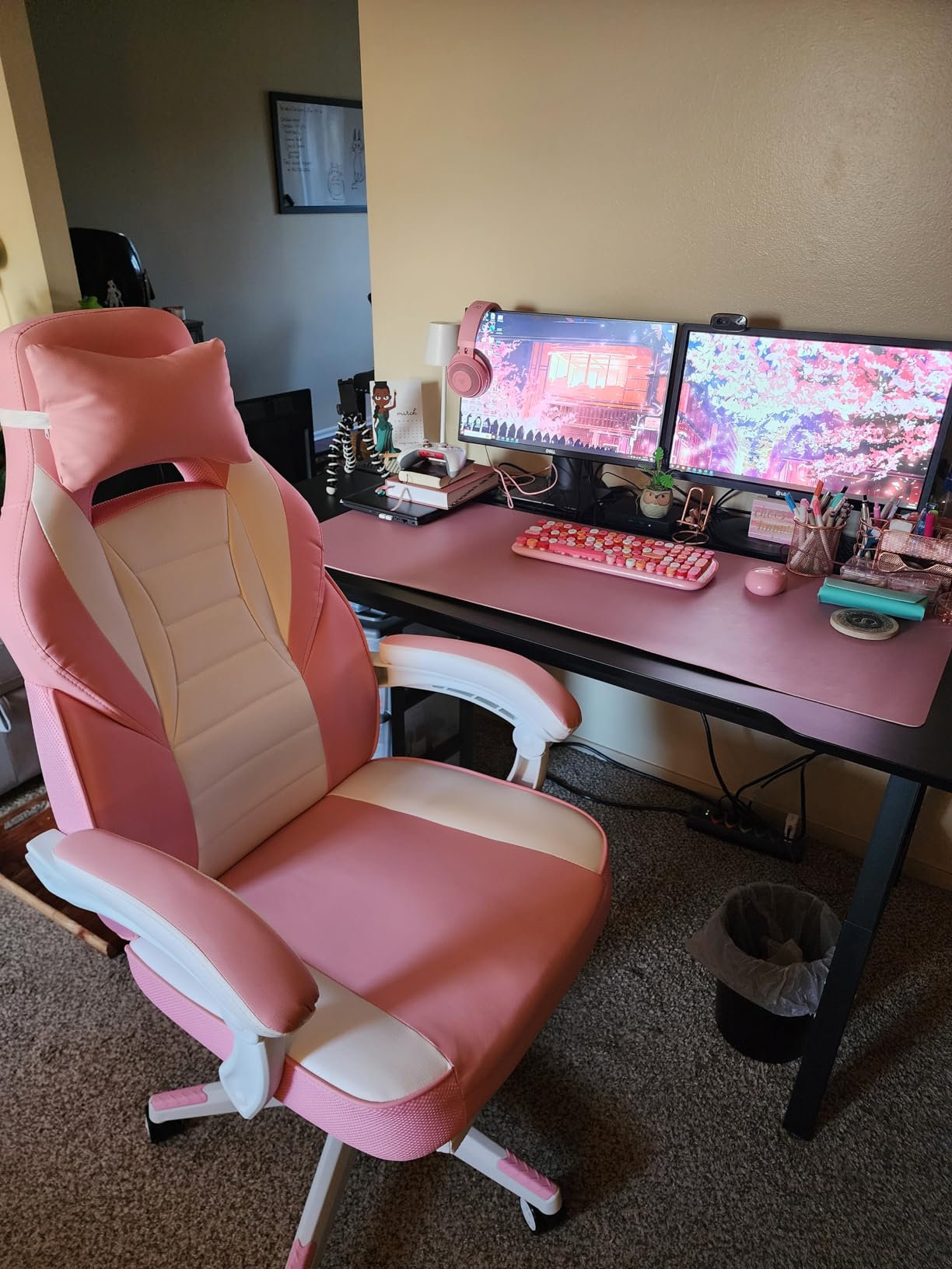 LEMBERI Ergonomic Gaming Chair with Footrest, 400lb Weight Capacity, Gray customer photo 2