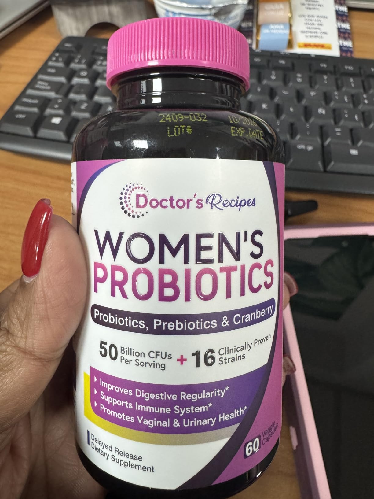 Doctor's Recipes Women's Probiotic, 60 Caps 50 Billion CFU 16 Strains, with Organic Cranberry, Digestive Immune Vaginal & Urinary Health, Shelf Stable, Delayed Release, No Soy Gluten Dairy customer photo 1